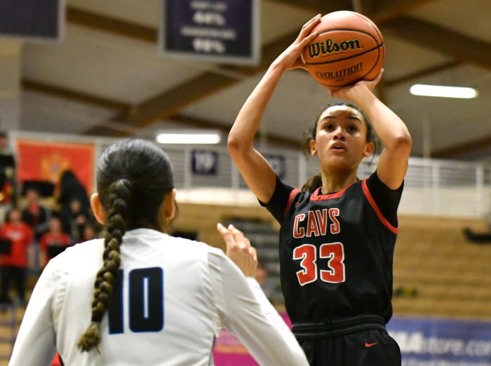 Jazzy Davidson (Clackamas) photo by Taylor Balkom